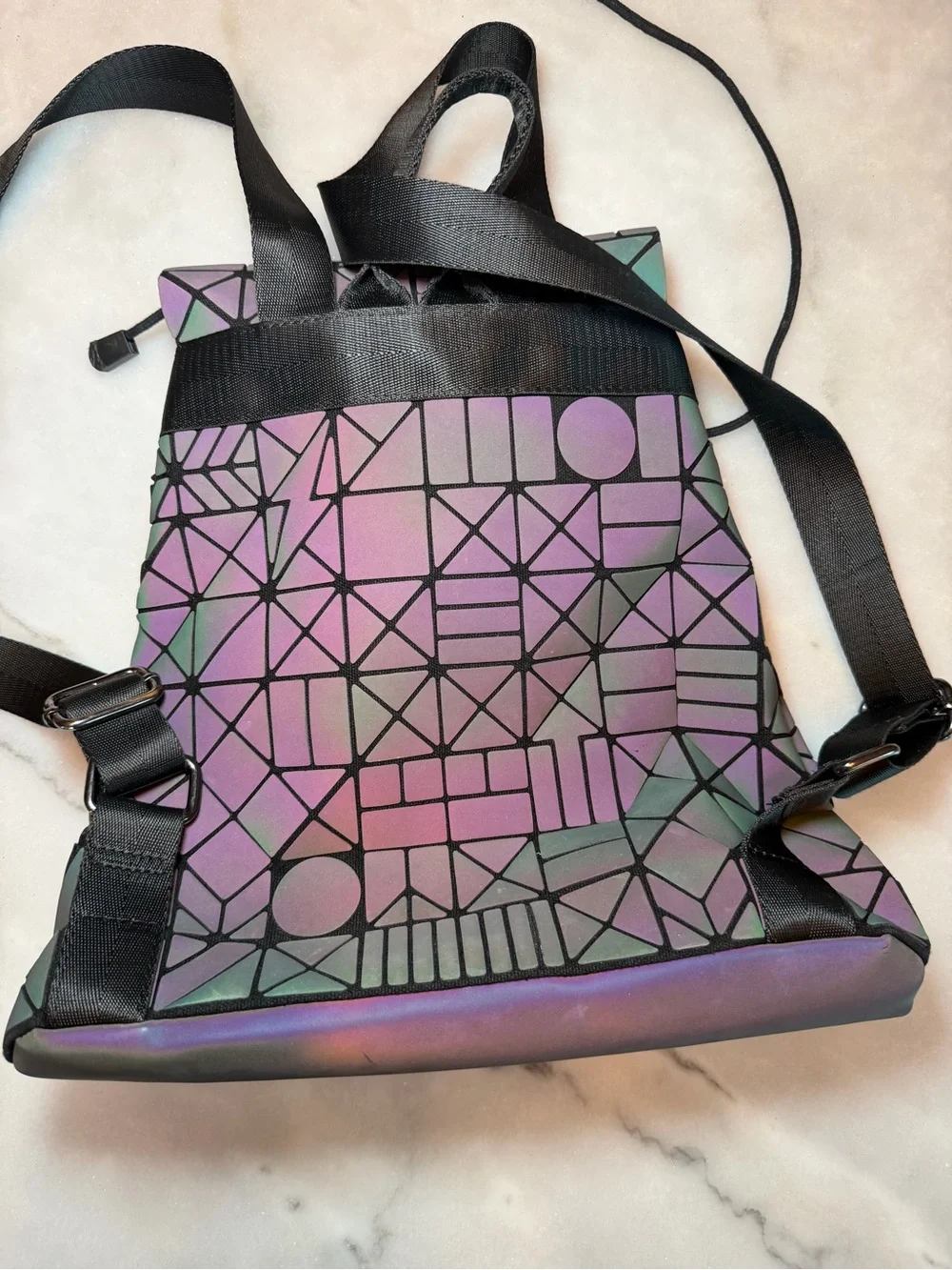 Geometric Iridescent Drawstring Backpack - Pink & Green